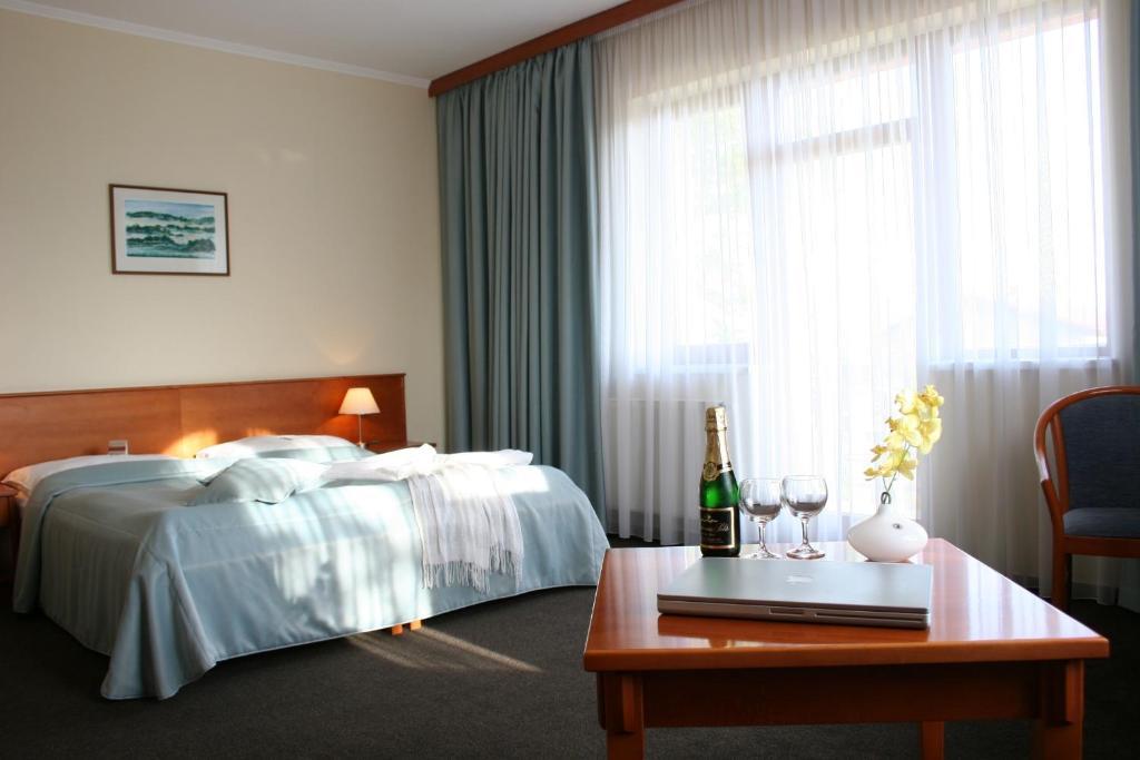 April Hotel Panorama ริคโนฟ นัด คเยชโนว์ ห้อง รูปภาพ