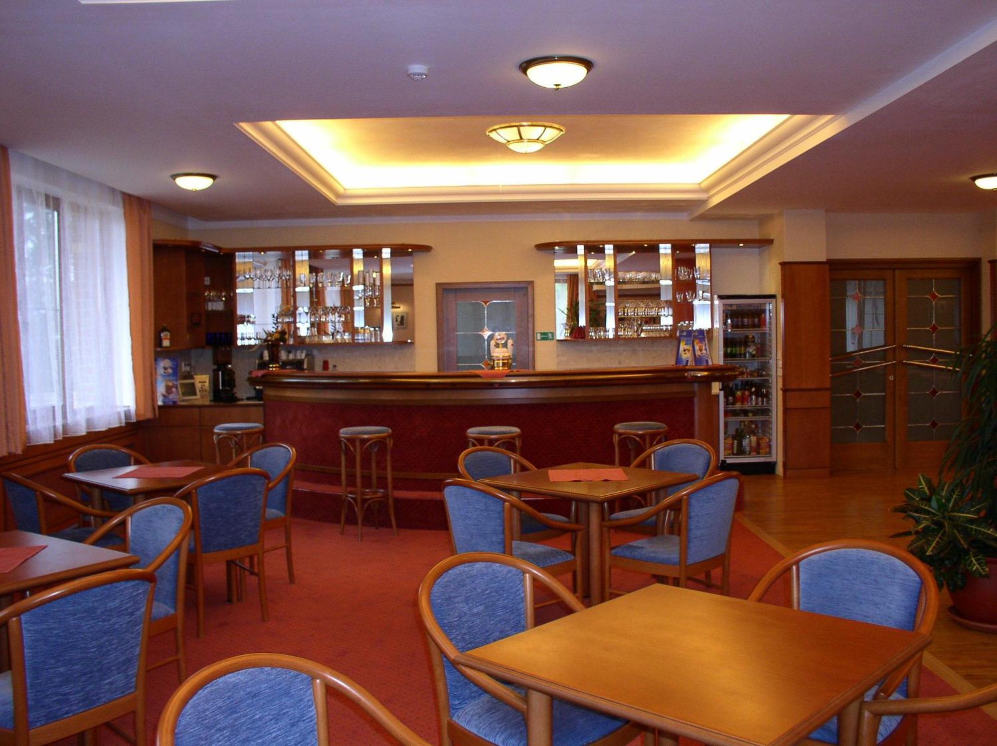 April Hotel Panorama ริคโนฟ นัด คเยชโนว์ ภายนอก รูปภาพ