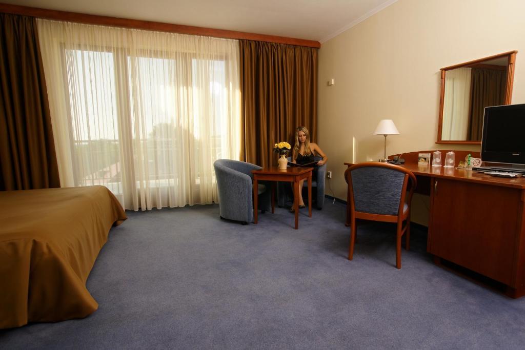 April Hotel Panorama ริคโนฟ นัด คเยชโนว์ ห้อง รูปภาพ