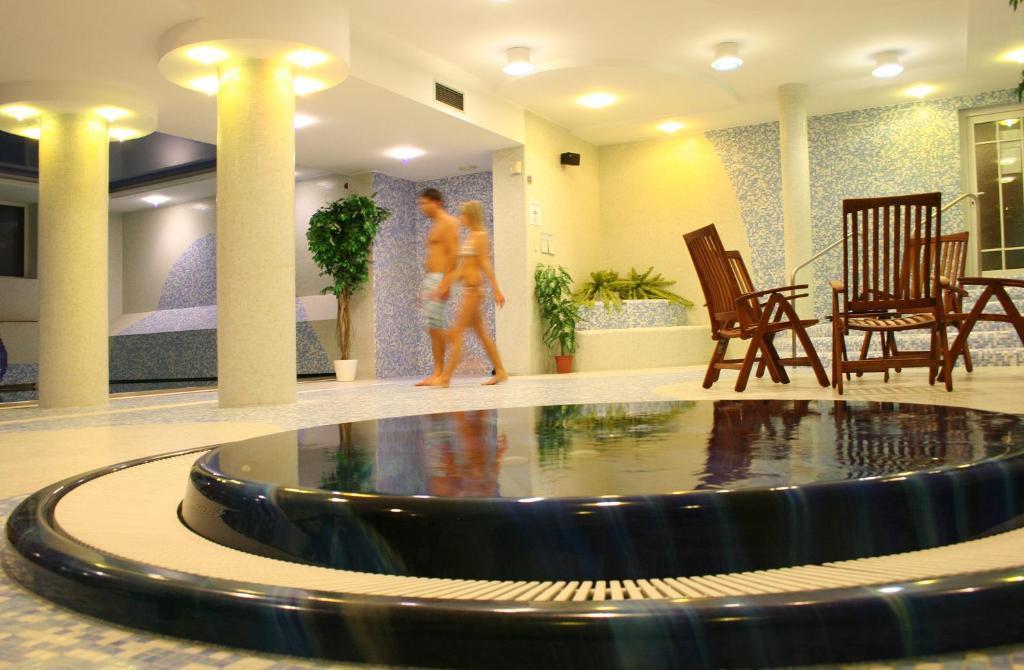 April Hotel Panorama ริคโนฟ นัด คเยชโนว์ ภายนอก รูปภาพ
